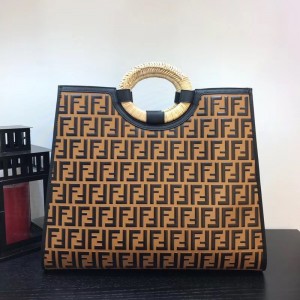 펜디 쇼퍼백 44CM F36590