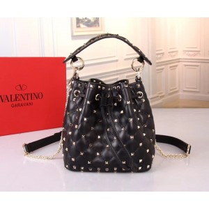 발렌티노 스파이크 버킷백 GARAVANI ROCKSTUD SPIKE BAG V68000