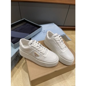 프라다 스니커즈