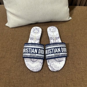 디올 디웨이 슬리퍼 정품급