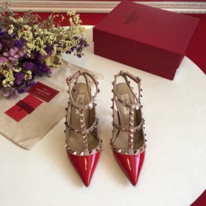 Valentino 발렌티노 애나멜 락스터드 힐