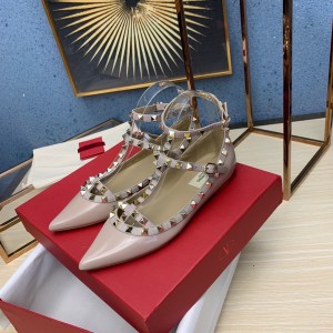 Valentino 발렌티노 락스터드 플랫슈즈