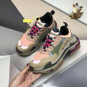 발렌시아가 트리플S