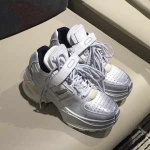 메종 마르지엘라 스니커즈