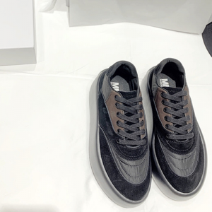 MAISON MARGIELA 메종 마르지엘라 여성용 스니커즈 M43922-3