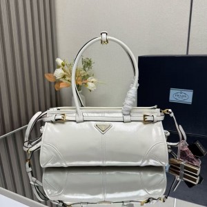 프라다 보니 백 미디움 화이트