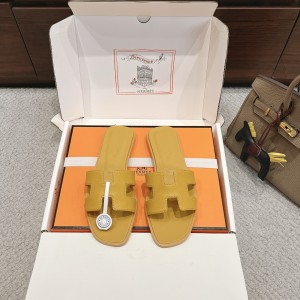 에르메스 오란 샌들 슬리퍼 앱송
